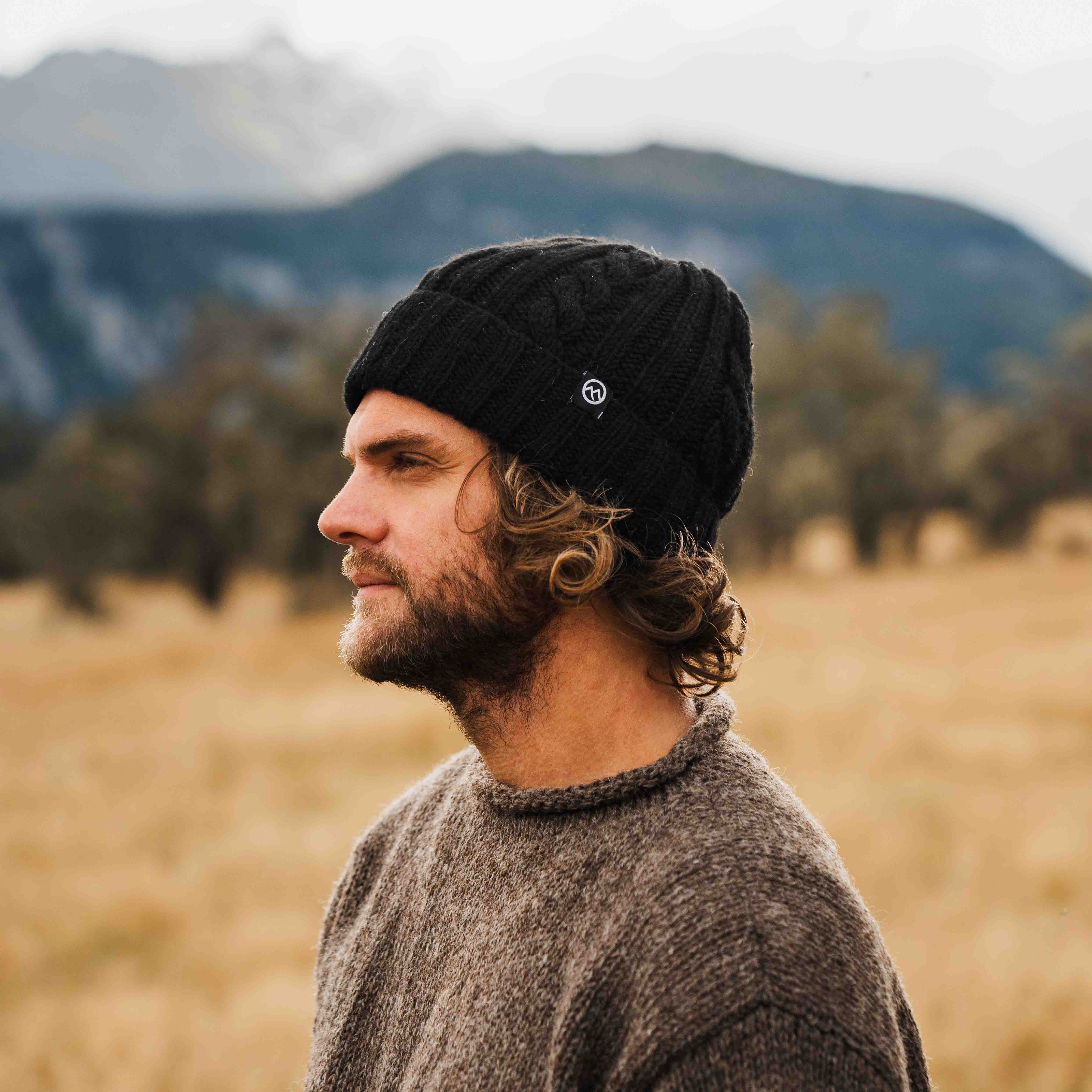 Merino Wool Cable Beanie - Black
